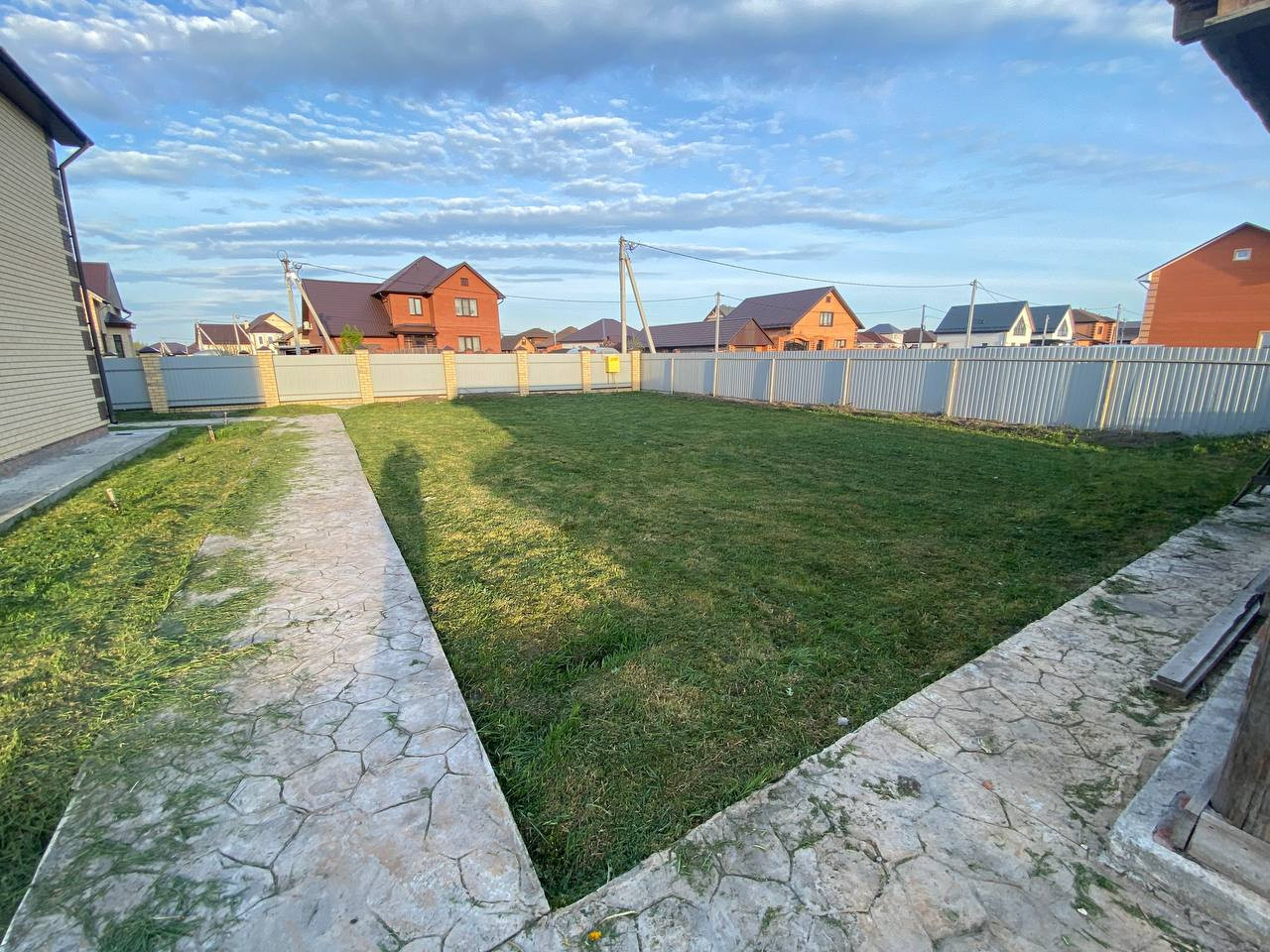 https://yaroslavl.blago-s.ru/storage/app/uploads/public/665/592/5dc/6655925dc88bf344330013.jpg
